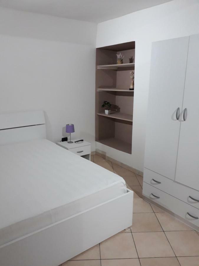 Barco Apartment 奥斯图尼 外观 照片